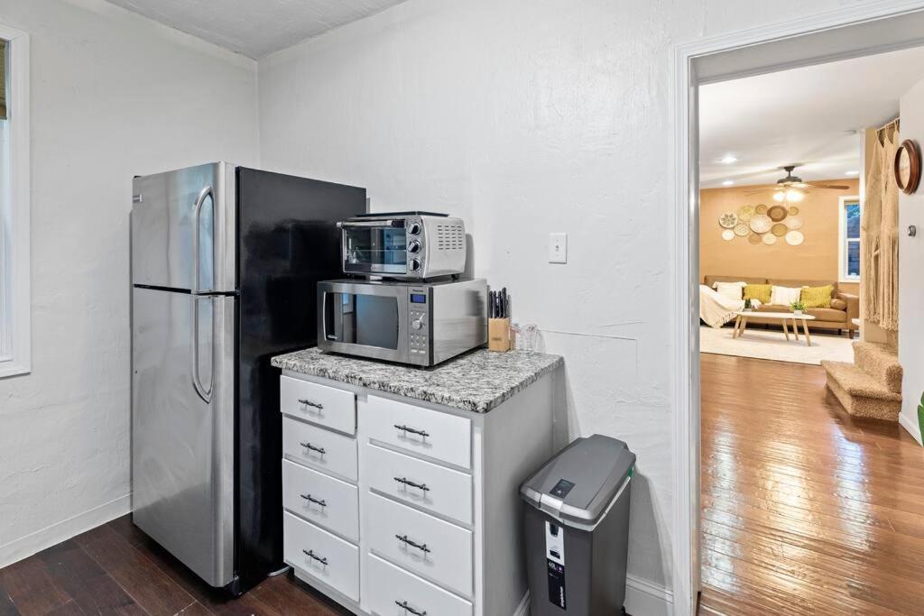 Cozy Buckhead Suite - Great Area, Free Easy Parking, Near Shops And Restaurants Атланта Екстериор снимка