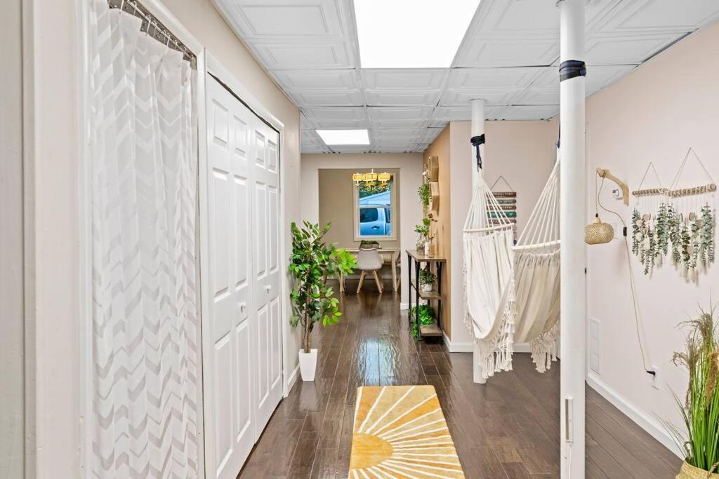 Cozy Buckhead Suite - Great Area, Free Easy Parking, Near Shops And Restaurants Атланта Екстериор снимка
