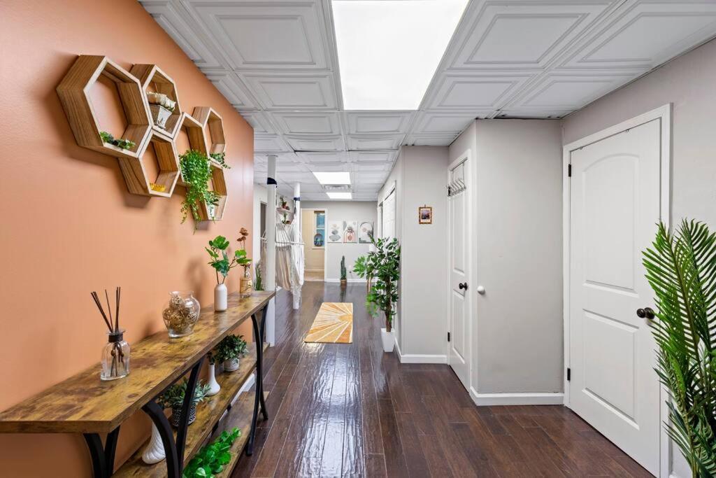 Cozy Buckhead Suite - Great Area, Free Easy Parking, Near Shops And Restaurants Атланта Екстериор снимка