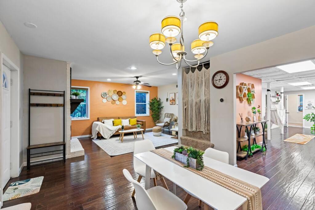 Cozy Buckhead Suite - Great Area, Free Easy Parking, Near Shops And Restaurants Атланта Екстериор снимка